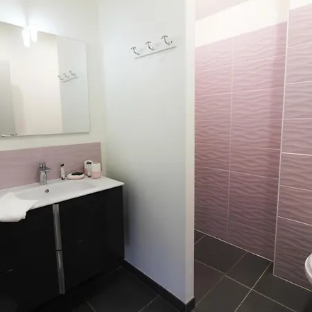 Plein Sud Avec Jacuzzi Privatif Et Parking Prive *